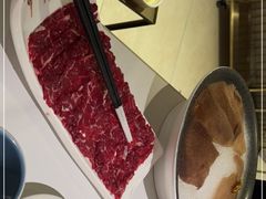 -左庭右院鲜牛肉火锅(金山万达店)