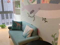 -瑞尔齿科(上海长风大悦城店)