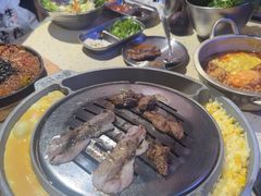 -安小胖韩国烤肉(财富广场画苑小区店)