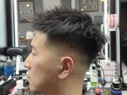 -东方先生国潮男士理发馆