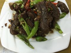 杭椒炒驴肉-王胖子驴肉火烧(鼓楼店)