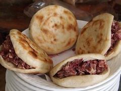 -闫家驴肉火烧(五四店)