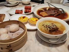 -香港百合居(LCM置汇旭辉广场店)