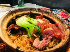 招牌腊味煲仔饭-肥仔文澳门猪骨煲(南京西路店)
