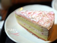 花舞纷飞蛋糕-星巴克(红房子店)