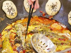-丹水桥地锅鱼·翘嘴鲌·地方特色全鱼宴(丹江口大坝店)