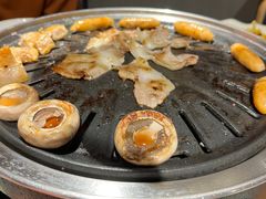 -明洞阿姨·韩式酱蟹烤肉·创意料理(三元桥店)