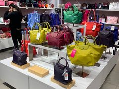 -唯品会(北京国瑞城店)