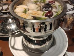 -君来湖滨饭店·玫瑰园
