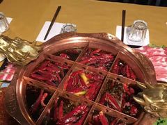 -江湖餐厅–重庆九宫格老火锅