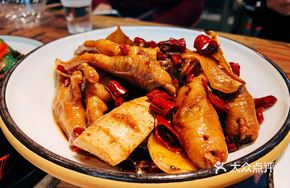 Braised Chicken Feet with Abalone