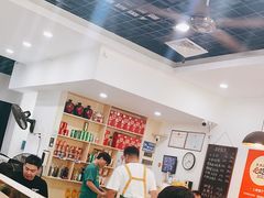 -老何家后安粉·糟粕醋海鲜火锅(三亚湾椰梦长廊店)