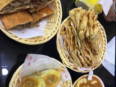 -方中山胡辣汤(成都首店)