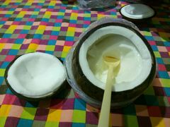 -志龙皇冠吃货椰子铺