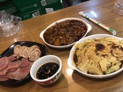 -三鞭一花·独一处·元英砂锅(海光寺店)
