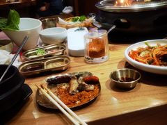 -青瓦餐厅·生鱼片·韩园烤肉(西塔店)