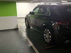 -北京财富中心-停车场