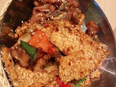 麻辣干锅牛蛙-避风塘(百联东郊店)