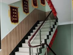 -瑞鹏宠物医院·内科·中兽医·骨科(苗圃店)