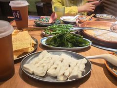 -洱火云南酸菜牛肉火锅(石景山当代商城店)