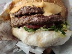 -The Habit Burger Grill 哈比特汉堡(爱琴海店)