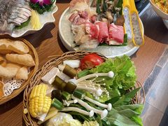 -樾餐厅泰式海鲜火锅(民歌湖店)