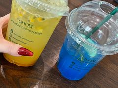 -Chom Cafe and Restaurant