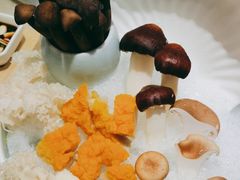 -福娣·金沙银贝海鲜火锅
