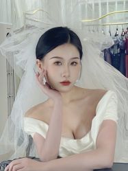 -Lady  Jane高端婚纱礼服馆