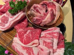 -铭牛烧肉·和牛海鲜自助(高新月牙湖店)