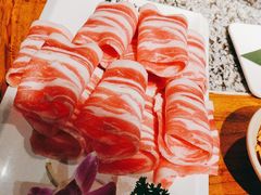 -老牌坊云南鱼豆花火锅(哈西万达店)