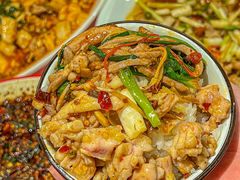 -洪霞餐馆·川菜·鲜货现炒(两江春城店)
