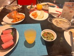 -梅园国际大酒店·自助餐厅(光明港店)