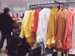 -URBAN REVIVO(西安Momopark店)