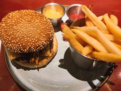 香浓蘑菇牛肉汉堡-bluefrog蓝蛙(水游城店)