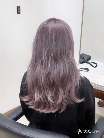 救命！这个灰色调的粉紫色太好看了吧