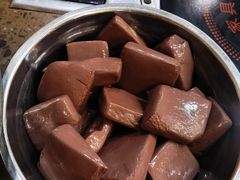 -黄利砖万峰林布依特色酸笋牛肉馆
