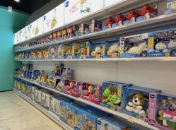 -卡通派潮品玩具折扣仓(青岛新城吾悦广场店)
