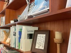 -彳亍咖啡·这里(水湾路店)
