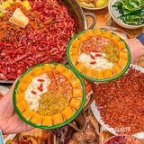 重庆美食｜居民楼下3💰吃牛蛙的老火锅🔥～ 