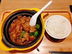 -膳当家黄焖鸡米饭(万达金街店)