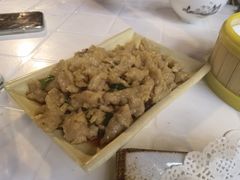 -鼎夫人·小酒文化餐厅(淡水桥店)