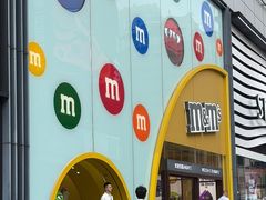-m豆巧克力世界(上海世茂广场店)