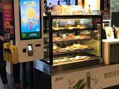 面包甜点陈列柜-麦当劳(凌云天地长桥店)