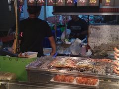 -六合夜市