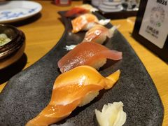 三文鱼腩手握寿司-渔寿司·日本料理(艾尚天地店)