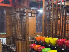 -果松木炭酸菜铜火锅·外婆参鸡汤