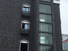 -拖板鞋咖啡旅行酒店(春熙路地铁站店)