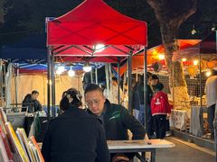 -吴山路夜市
