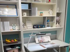 -康朴乐儿童学习桌椅(蓝色港湾店)